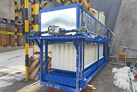 2臺3噸塊冰機(jī)，深圳隧道降溫